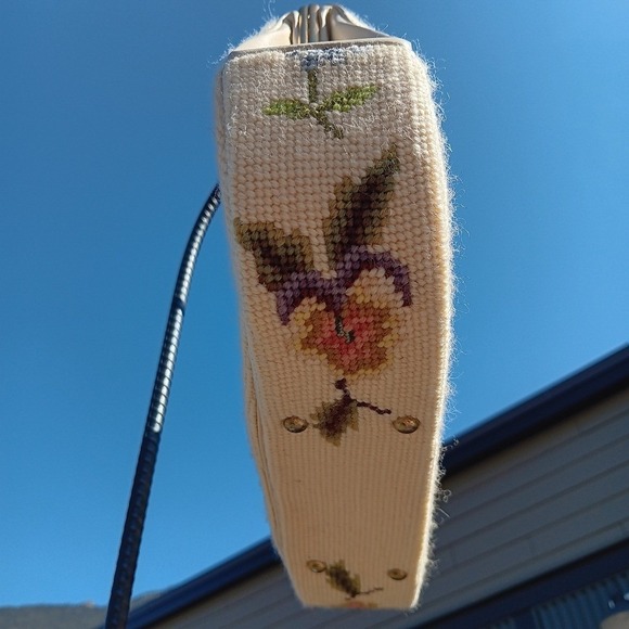 Elvette‎ Vintage Tapestry Purse - Picture 5 of 11
